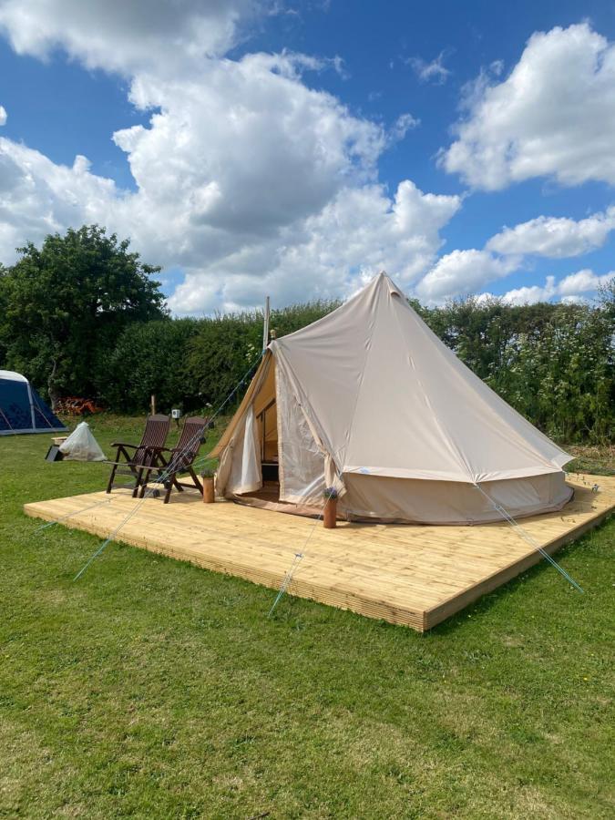 Roe Deer Meadow At Carr House Farm Hotel สการ์โบโรห์ ภายนอก รูปภาพ