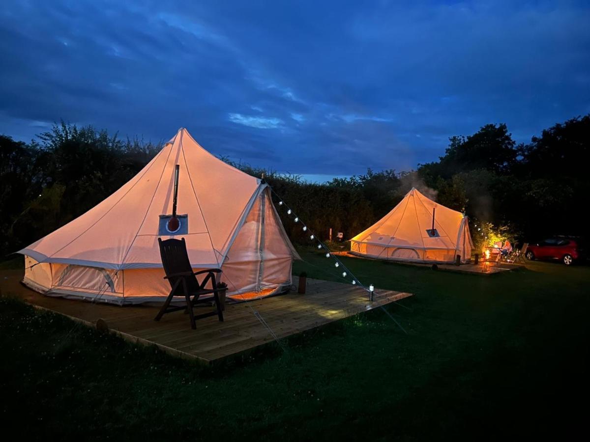 Roe Deer Meadow At Carr House Farm Hotel สการ์โบโรห์ ภายนอก รูปภาพ